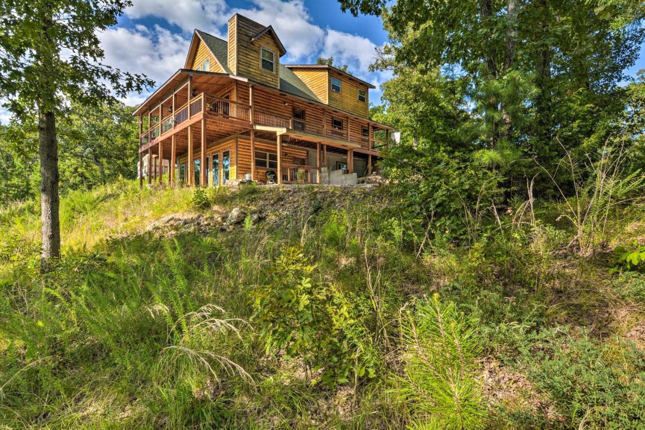 Spacious Log Cabin With Fire Pit And Game Room! Eureka Springs Ngoại thất bức ảnh